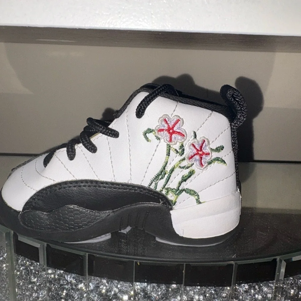 Air Jordan 12 Retro White Black Floral Toddler Crib Shoes size 5c‎